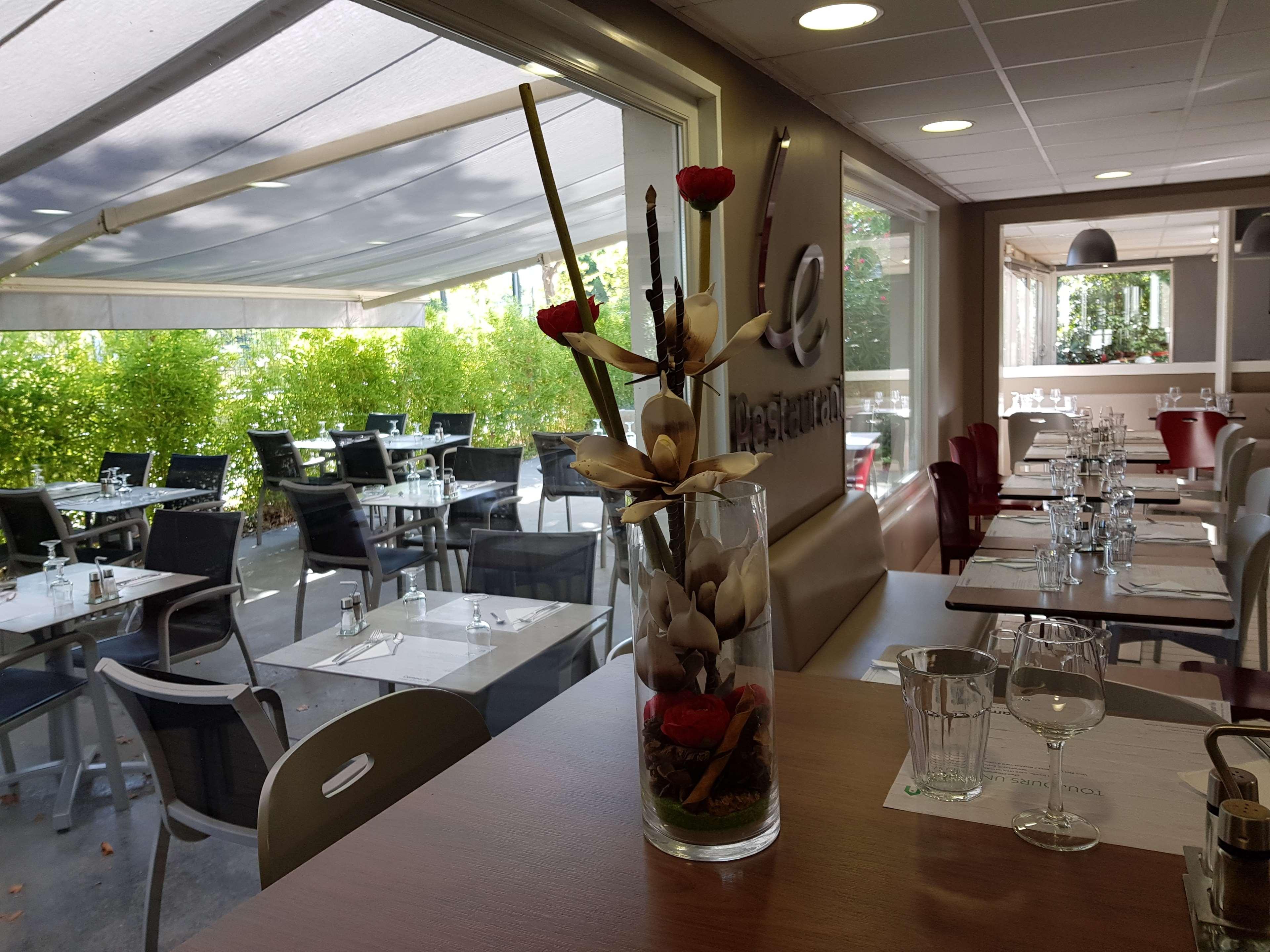 Campanile Toulouse - Blagnac Aeroport Hotell Exteriör bild